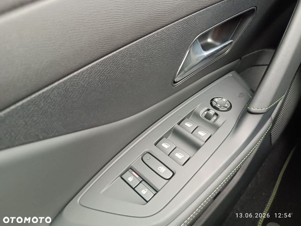Peugeot 308 - 16