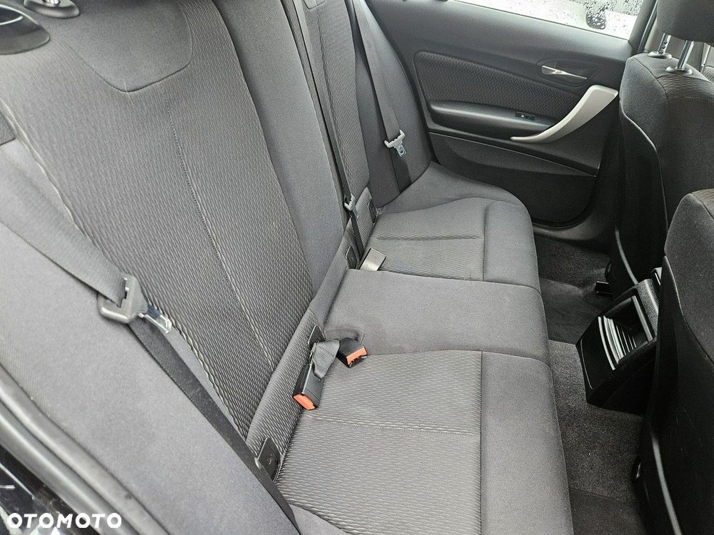 BMW Seria 1 - 13