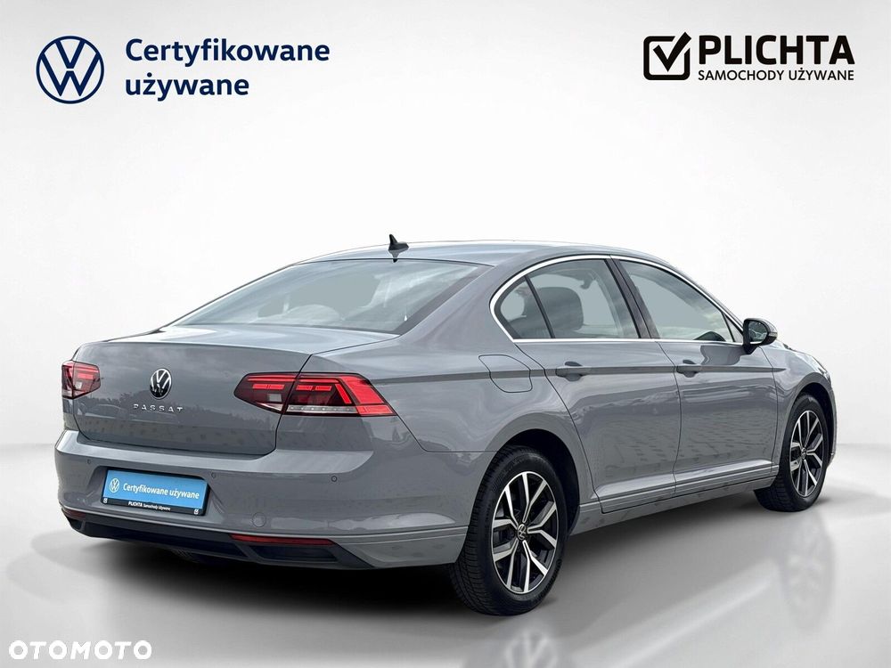Volkswagen Passat - 6