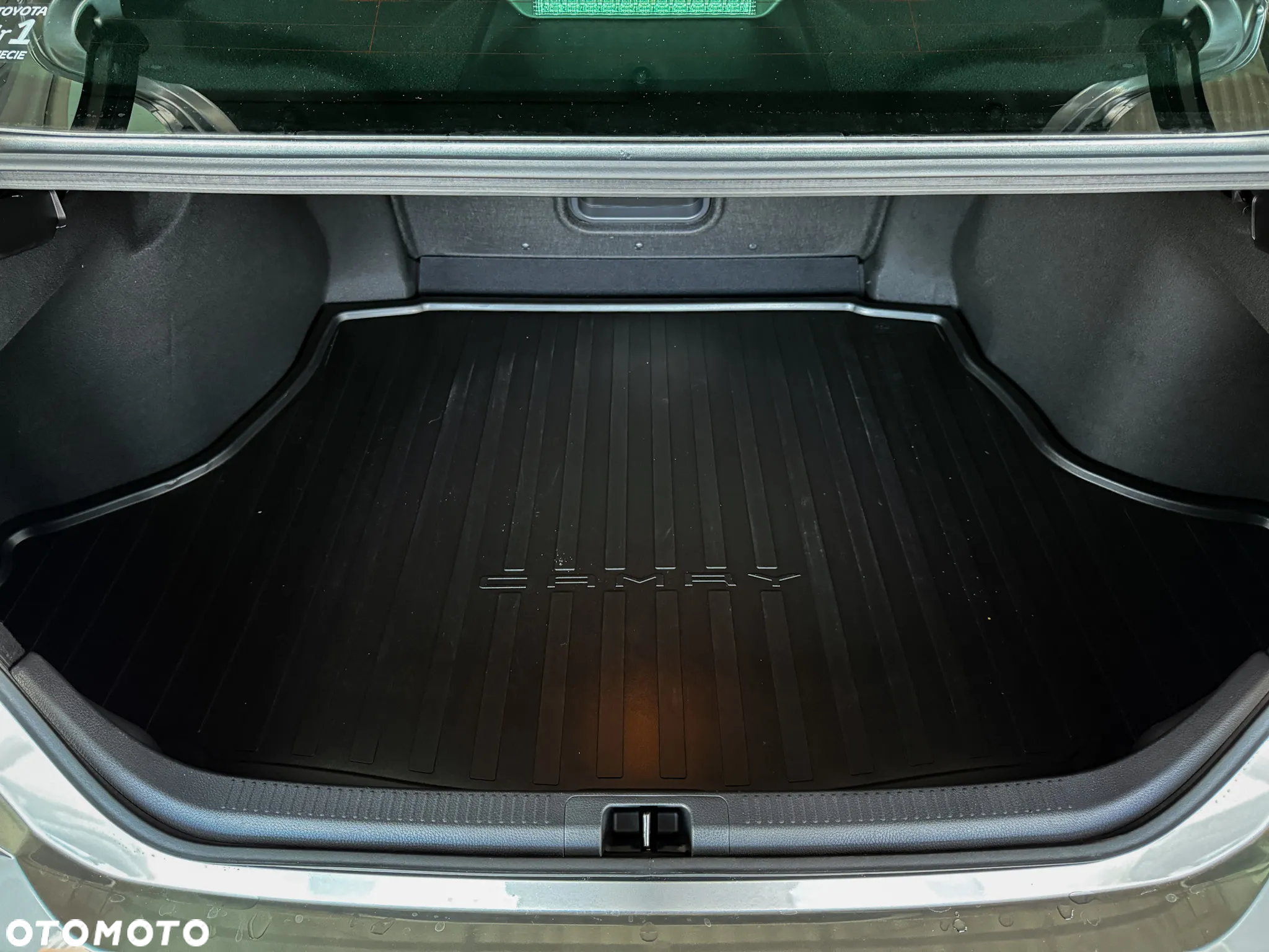 Toyota Camry - 7