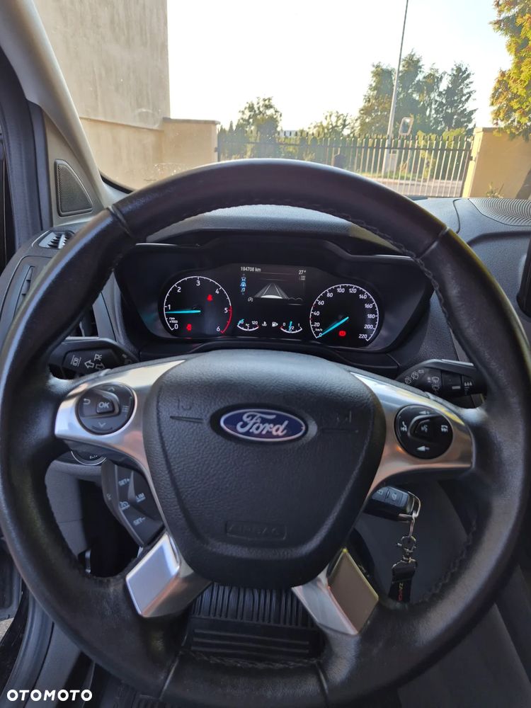 Ford Tourneo Connect - 12