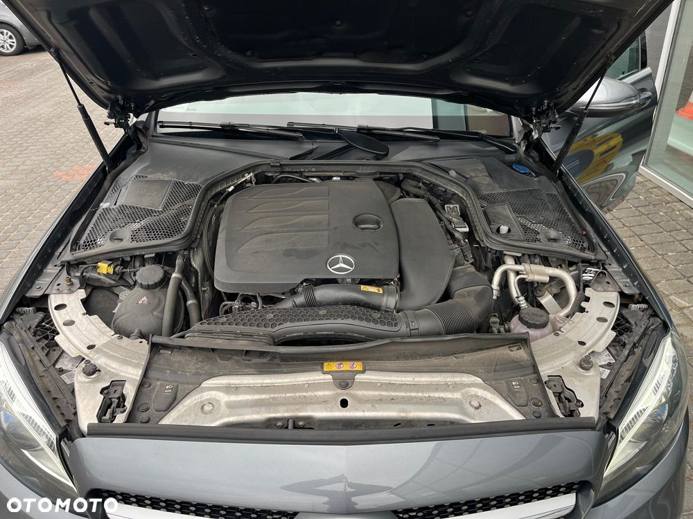 Mercedes-Benz Klasa C 200 4MATIC 9G-TRONIC - 34
