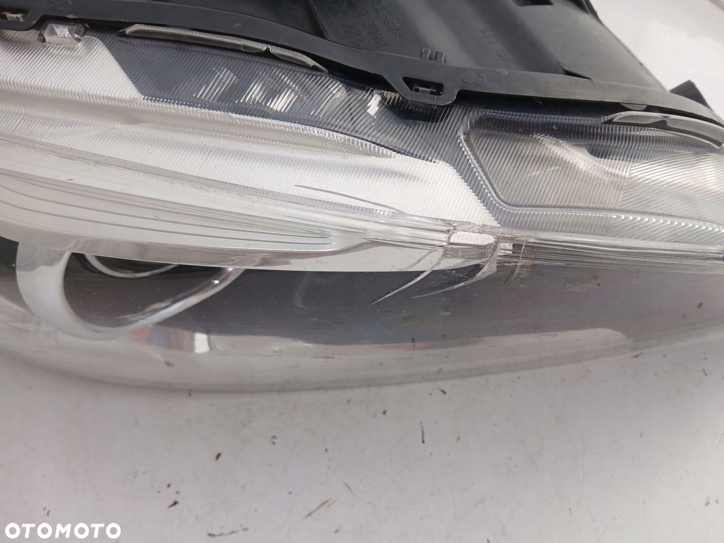 VOLVO S60 V60 ii lift xenon lampa prawa przód 31420254 EUROPA - 2