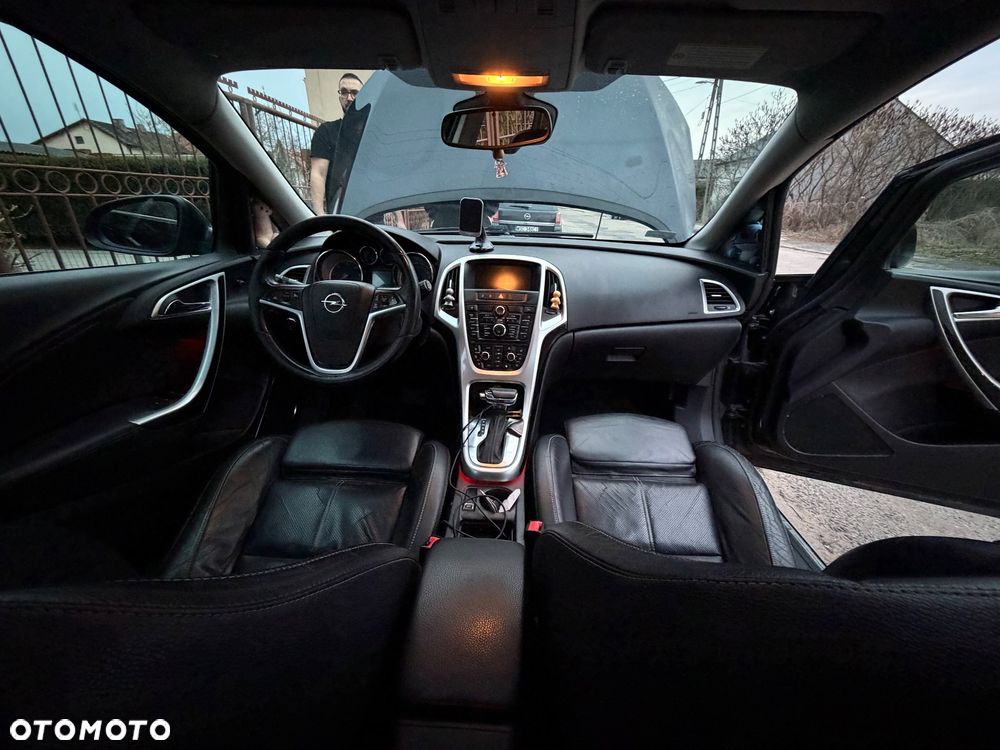 Opel Astra 2.0 CDTI Cosmo - 7