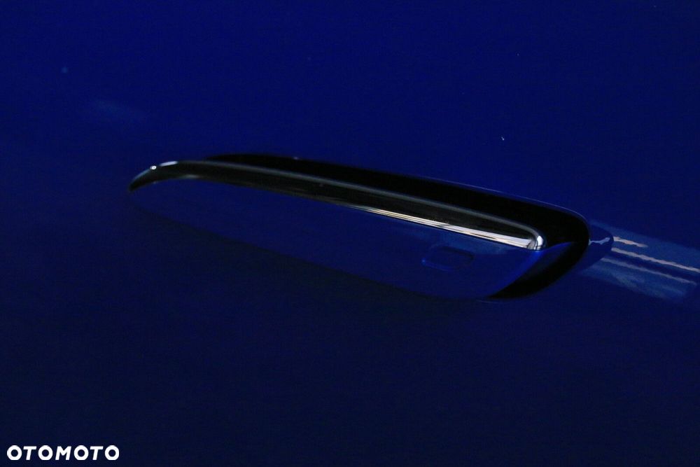 Mercedes-Benz CLA - 11