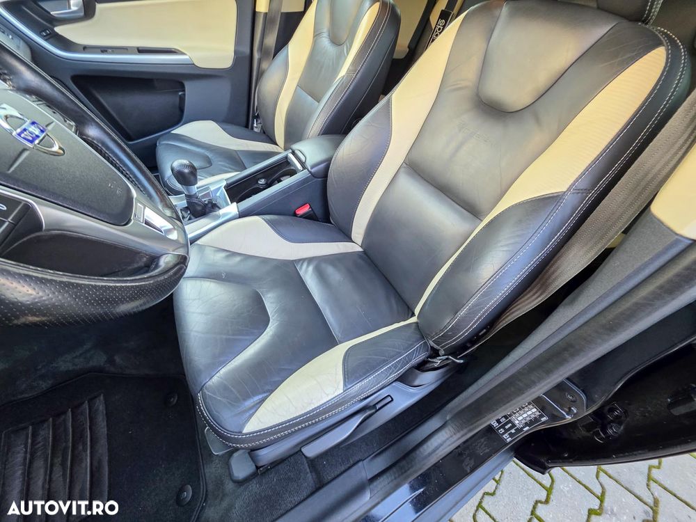 Volvo XC 60 DRIVe R Design - 16