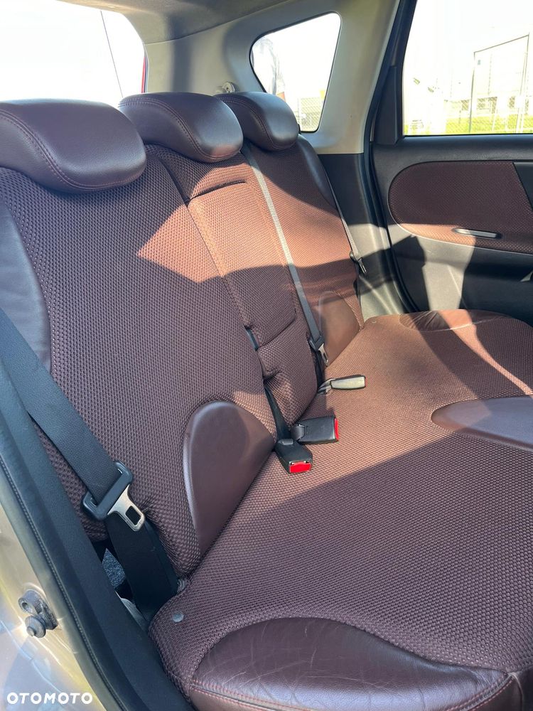 Nissan Note 1.6 Tekna - 15