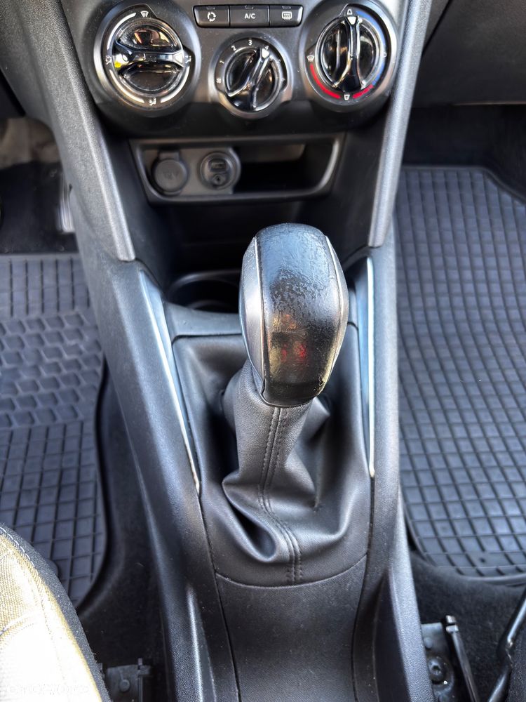 Peugeot 208 1.2 PureTech Style - 9