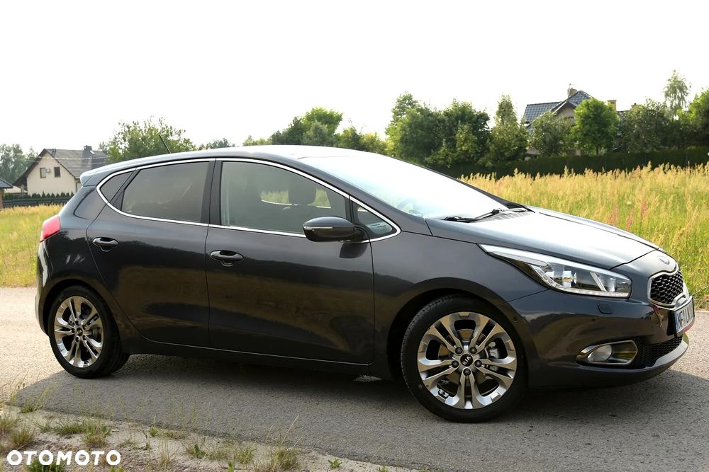 Kia Ceed 1.6 GDI DCT Platinum Edition - 11