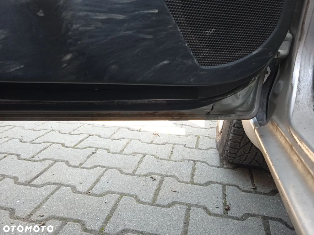 Toyota Yaris 1.33 Active - 11