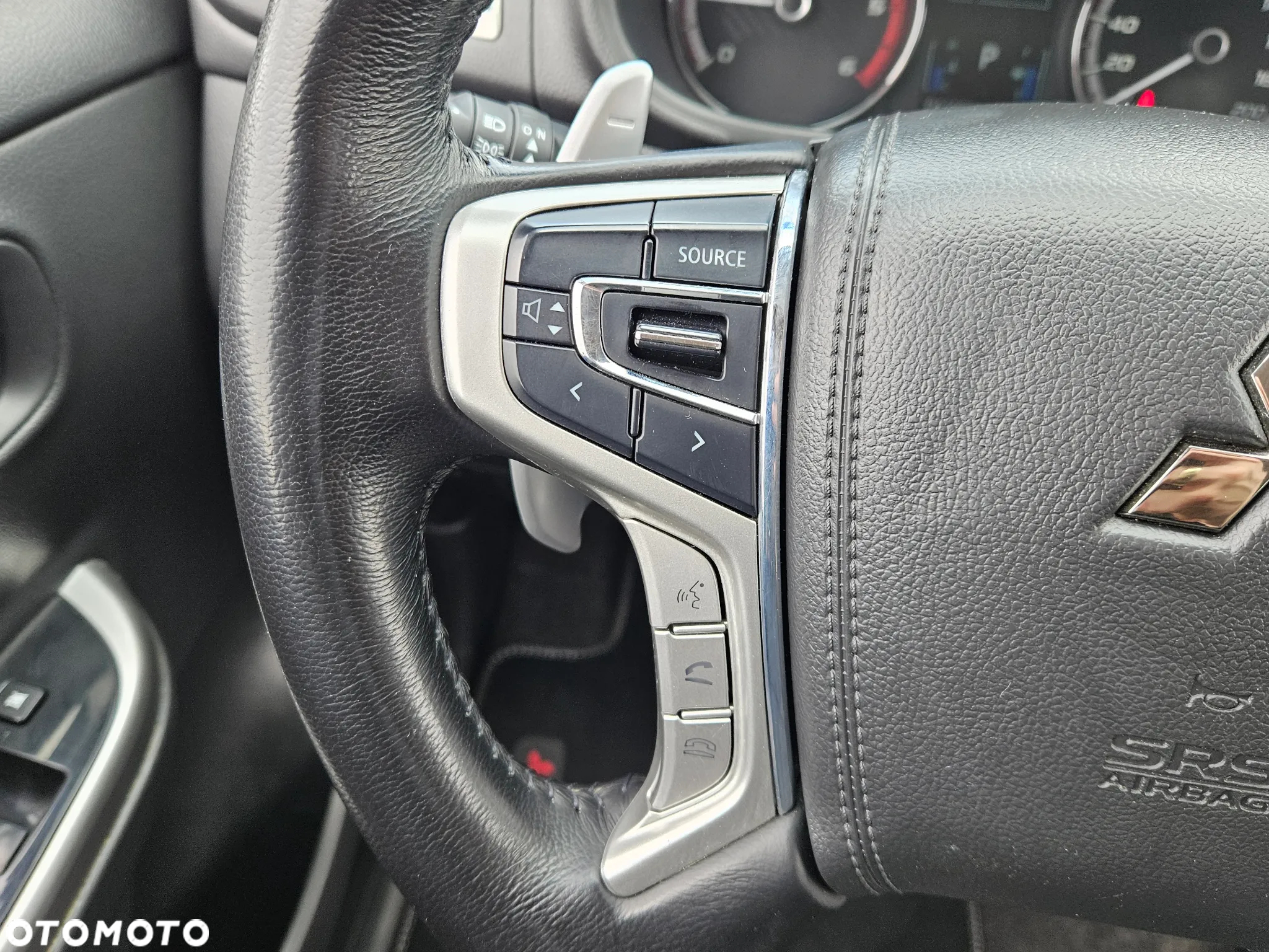 Mitsubishi L200 2.2 d DC Instyle Plus - 20