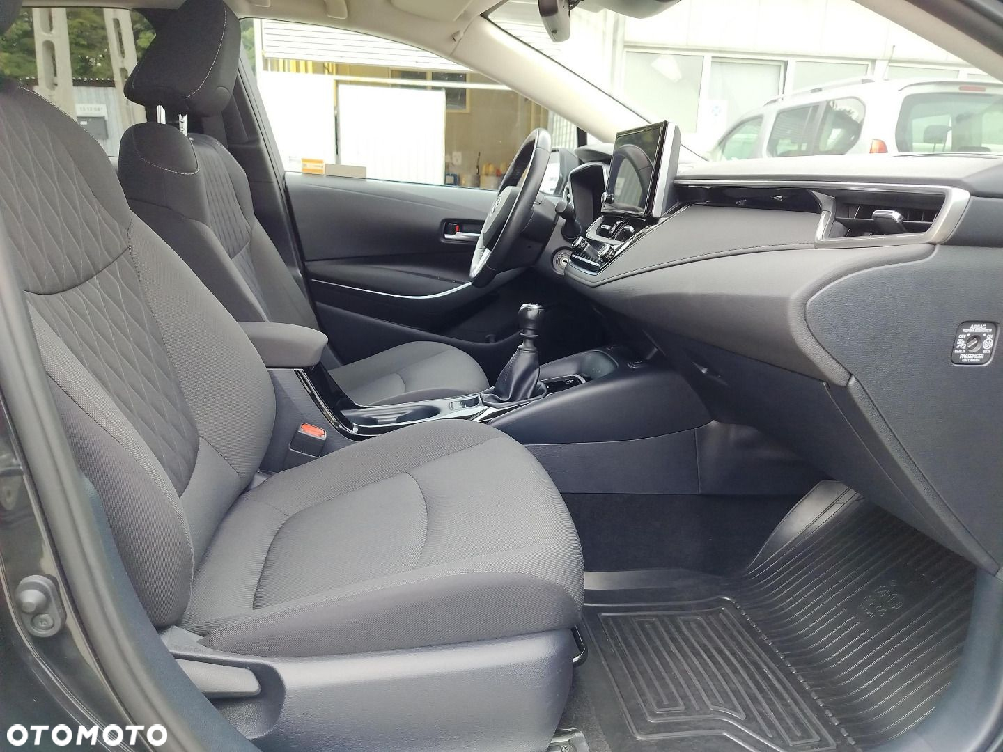 Toyota Corolla - 9