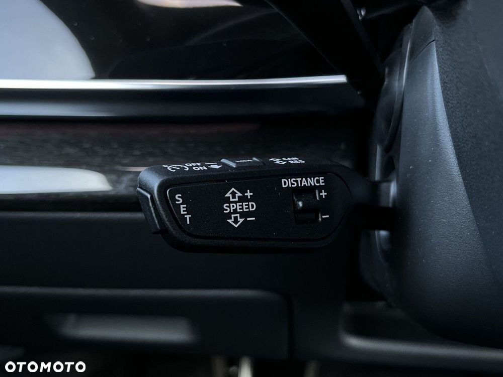 Audi Q8 - 35
