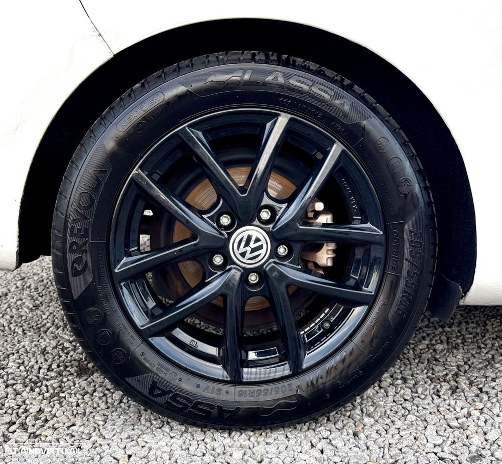 VW Golf - 12