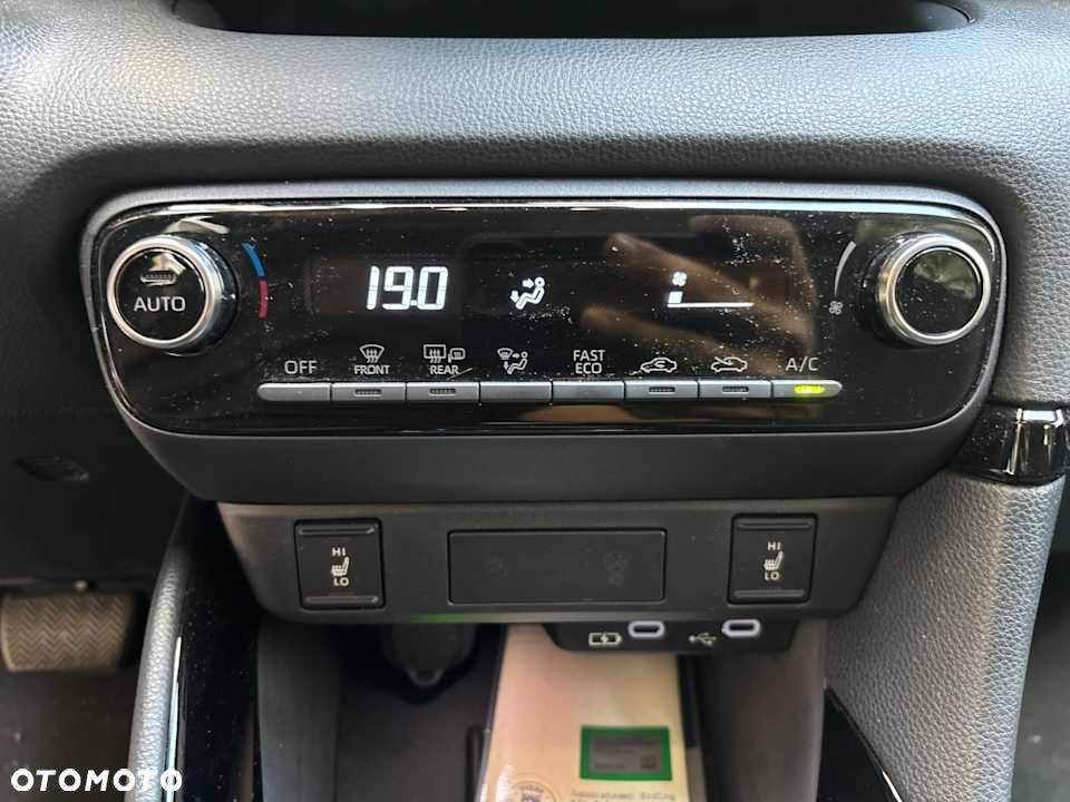 Toyota Yaris - 23