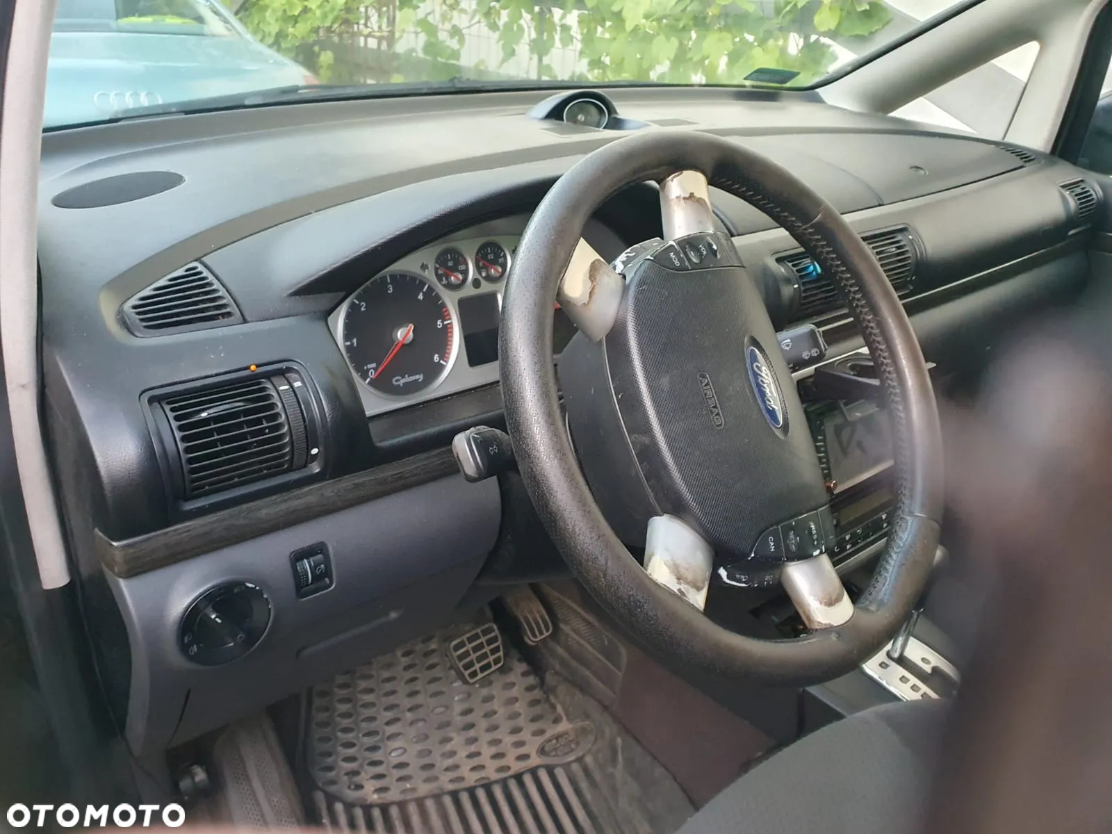 Ford Galaxy 1.9 TDI Ghia - 3