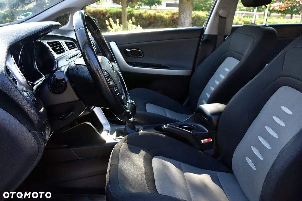 Kia Ceed 1.6 CRDi L - 13