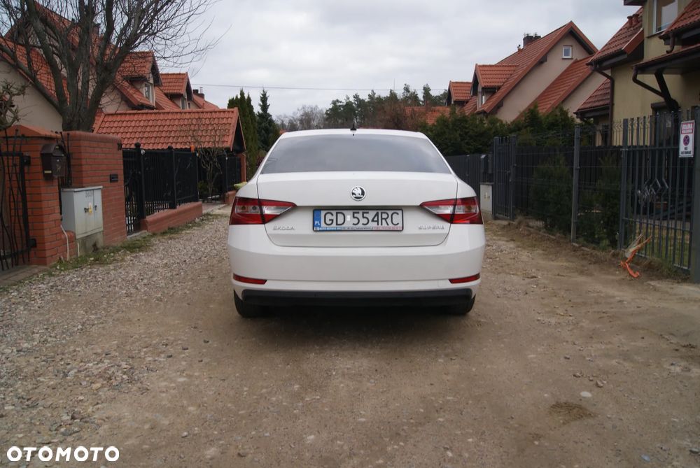 Skoda Superb - 4