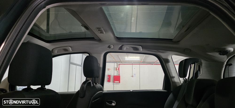 Renault Scénic 1.5 dCi Exclusive SS - 6