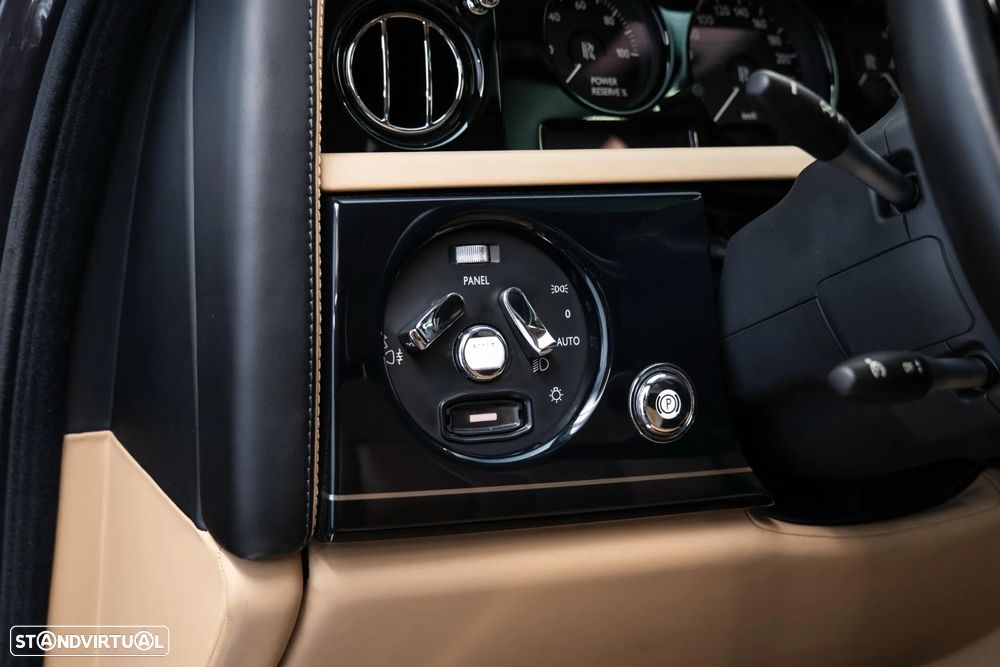 Rolls Royce Phantom 6.8 V12 - 17