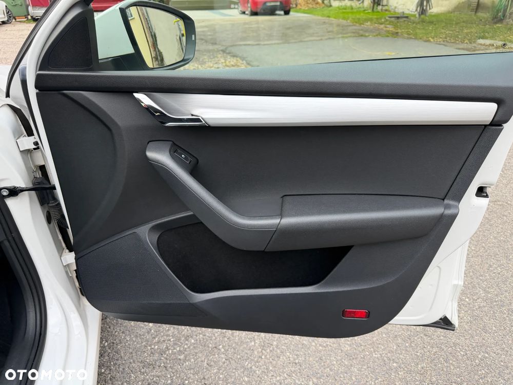 Skoda Octavia 1.6 TDI Ambition - 16