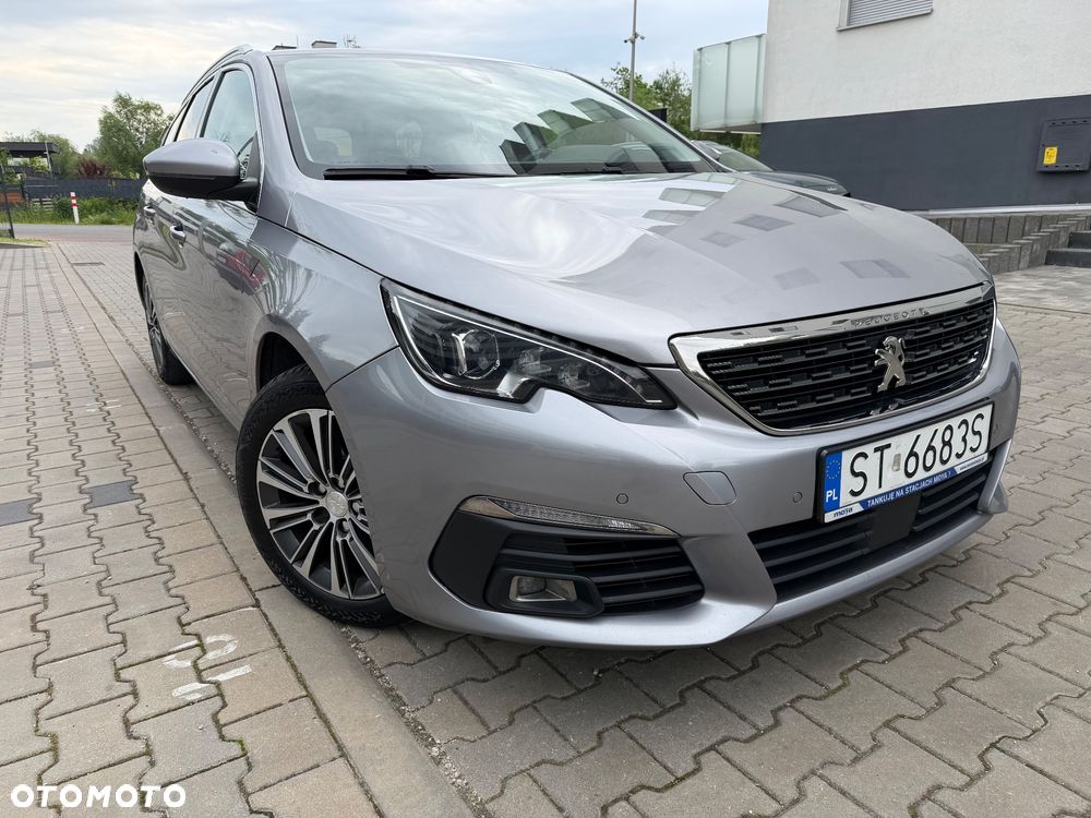Peugeot 308 - 1