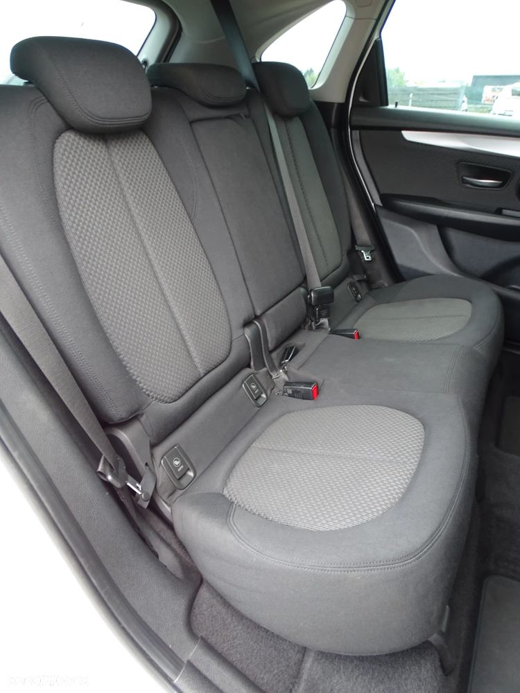 BMW Seria 2 218d Advantage - 16