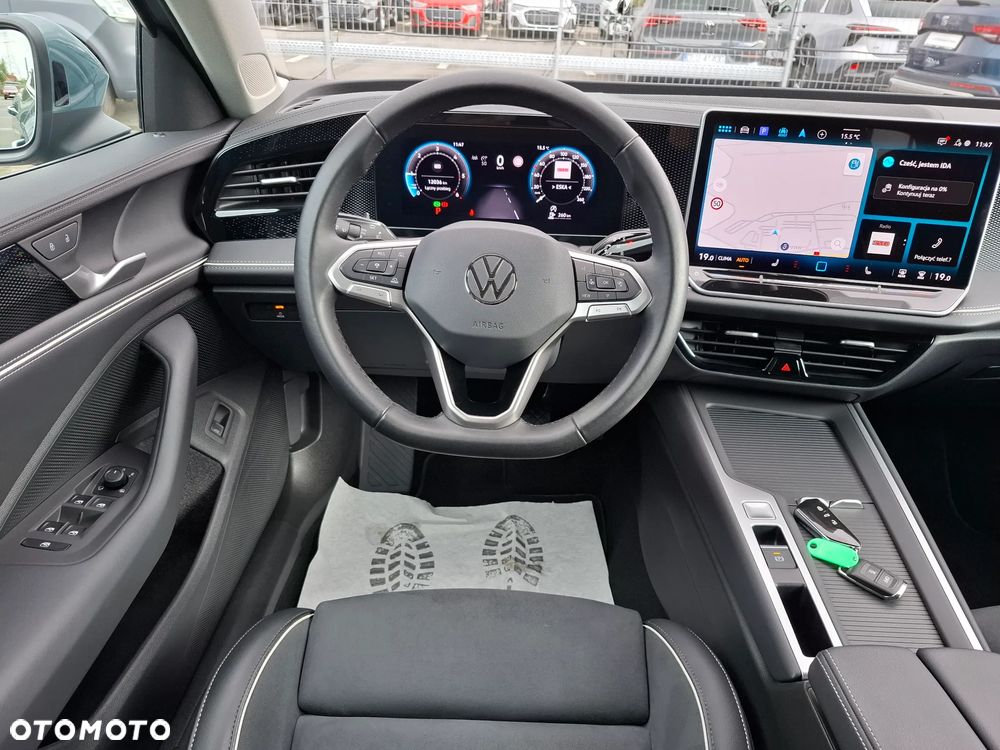 Volkswagen Passat Variant 2.0 TDI SCR Business Plus DSG - 18