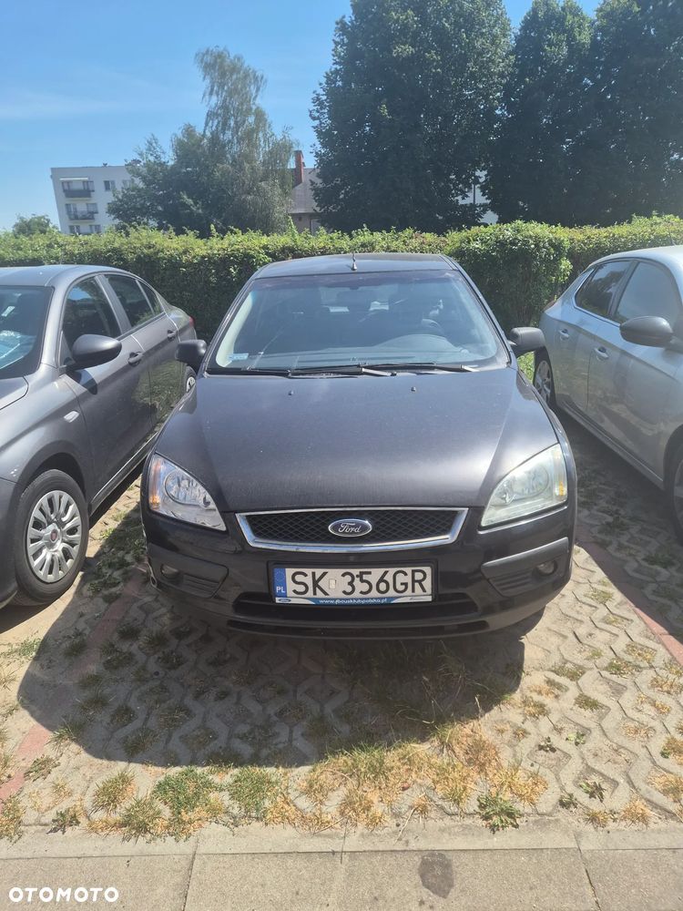 Ford Focus 1.6 Ambiente - 1