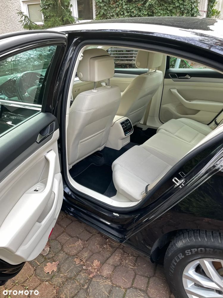 Volkswagen Passat 1.8 TSI BMT Comfortline - 12