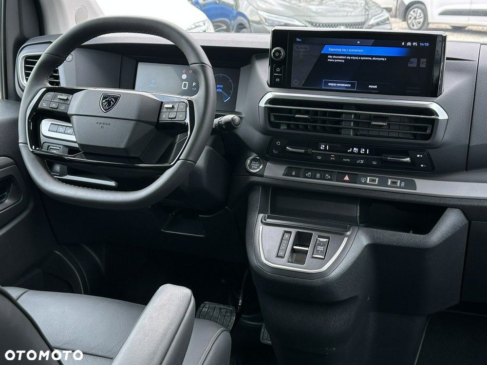 Peugeot Traveller - 26