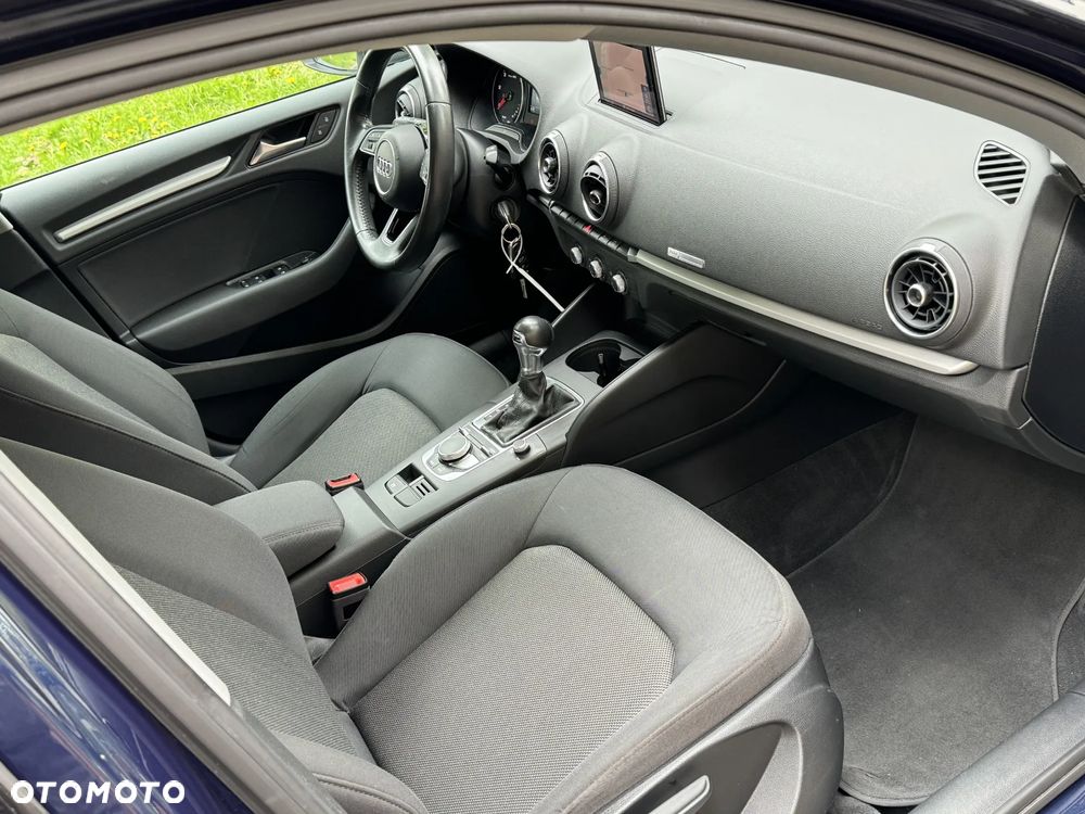Audi A3 Limousine 1.6 TDI S tronic sport - 9