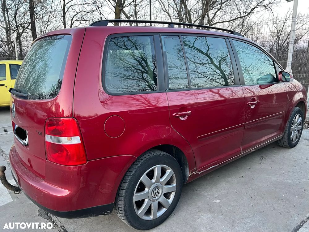 Volkswagen Touran 1.9 TDI Conceptline - 5