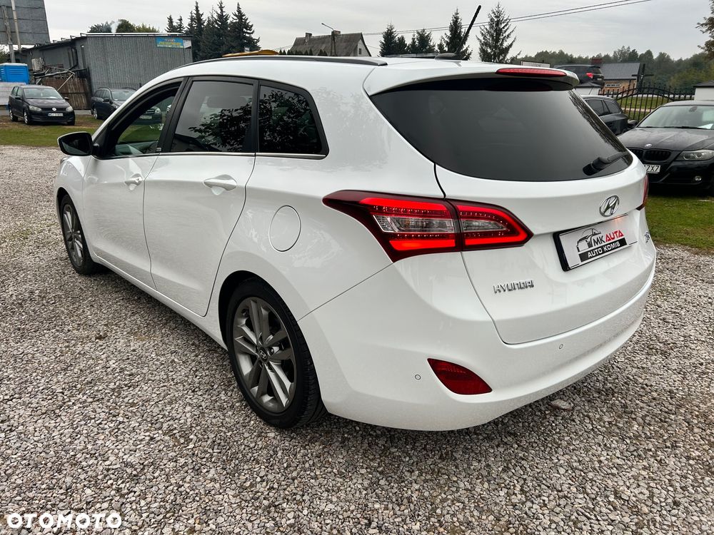 Hyundai i30 1.6 CRDi BlueDrive Premium - 7