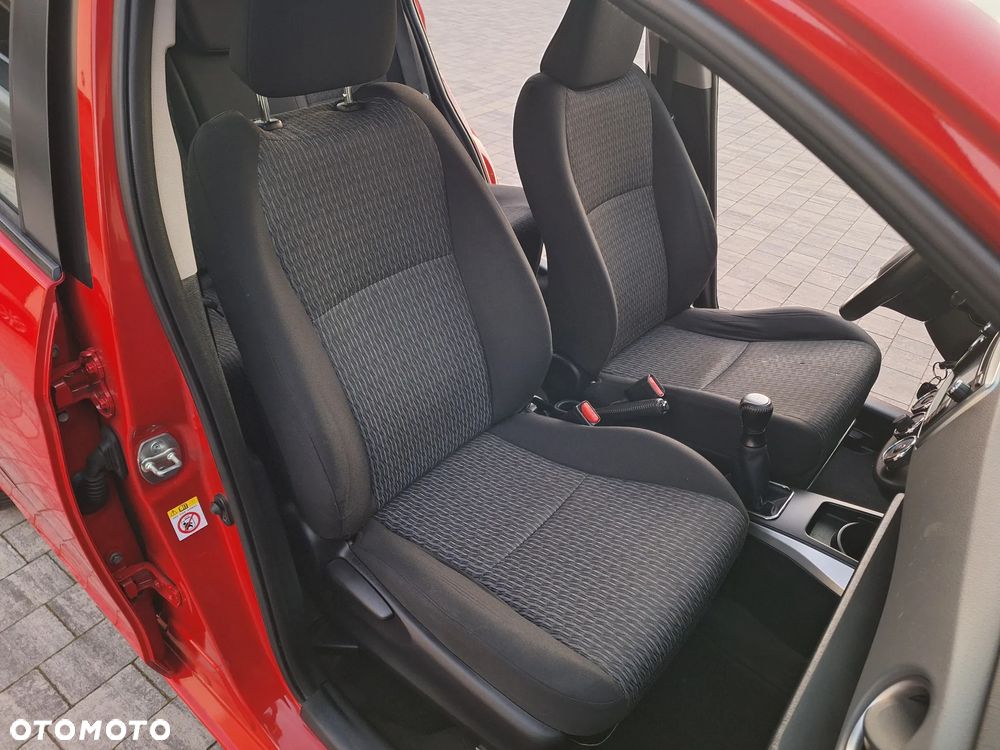 Toyota Yaris 1.0 Premium - 23