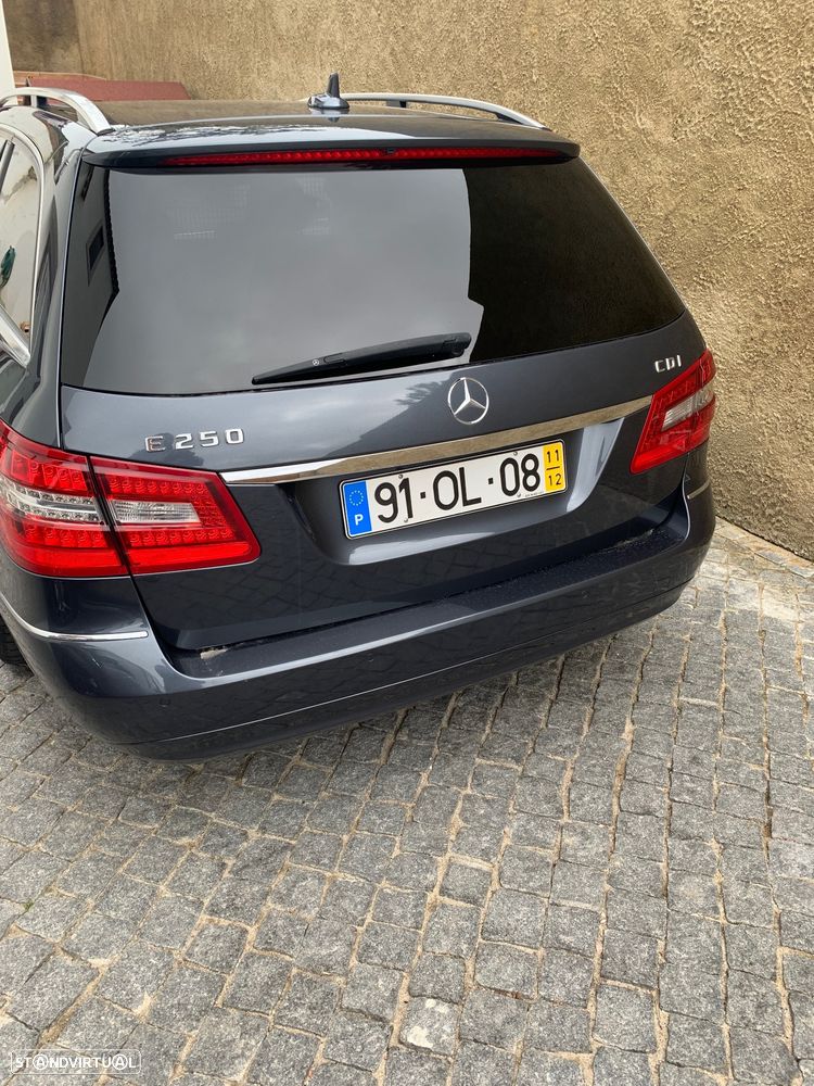 Mercedes-Benz E 250 CDI DPF BlueEFFICIENCY 7G-TRONIC Avantgarde - 11