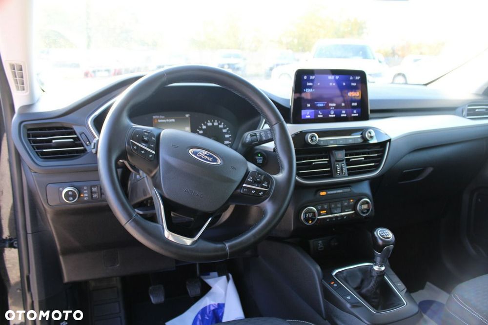 Ford Kuga - 16