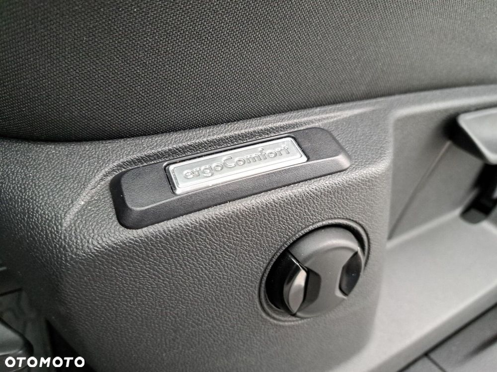 Volkswagen Caddy Maxi Cargo;    2,0 l TDI EU6 SCR 122 KM / skrzynia biegów: automatyczna DSG, 7-biegowa rozstaw osi: 2970 mm   Rozsz. L27 - 19