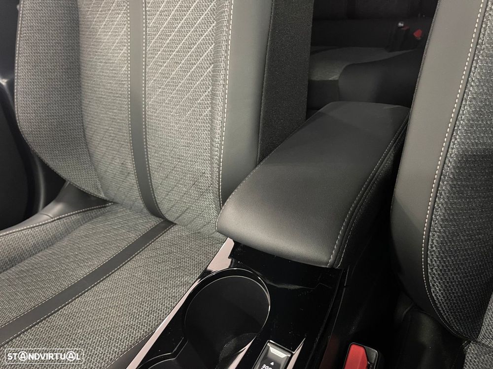 Peugeot 2008 1.2 Hybrid Allure e-DCS6 - 52