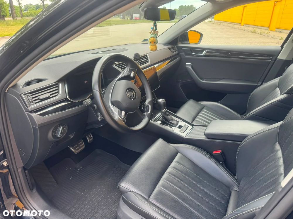 Skoda Superb 2.0 TDI SCR L&K DSG - 8