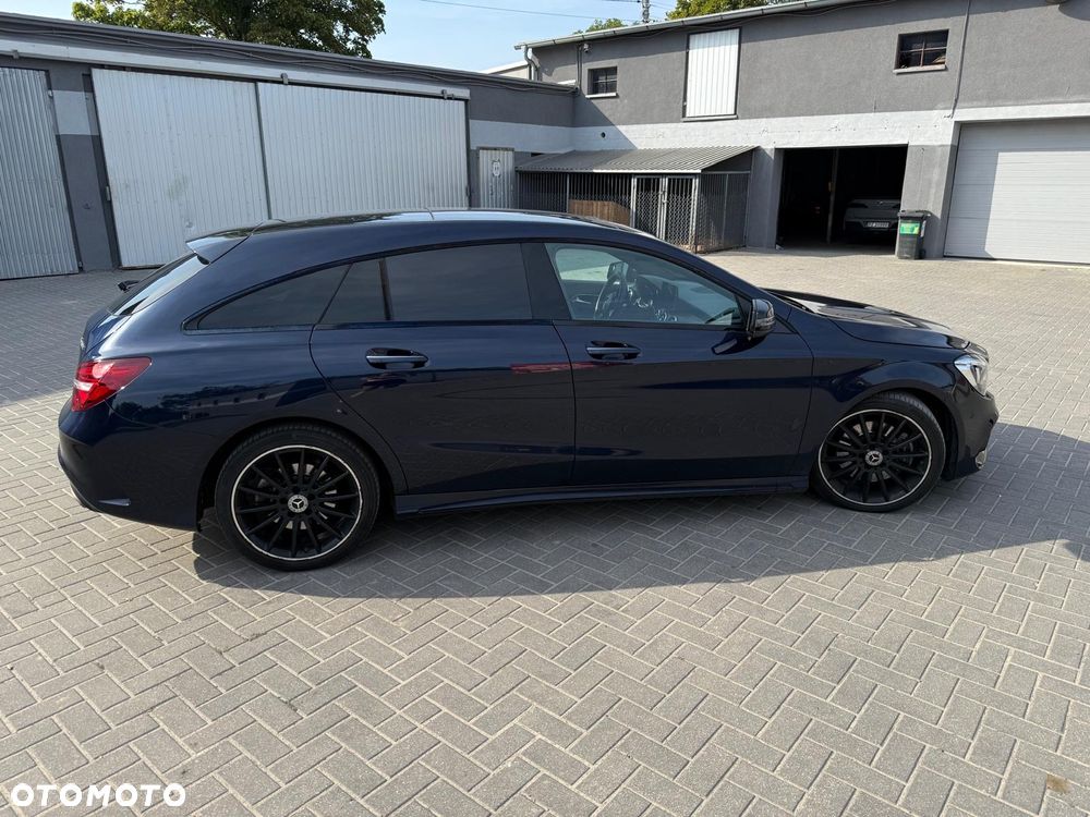 Mercedes-Benz CLA 220 4-Matic - 10