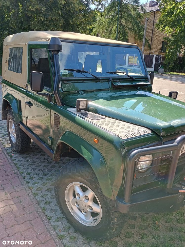 Land Rover Defender - 6