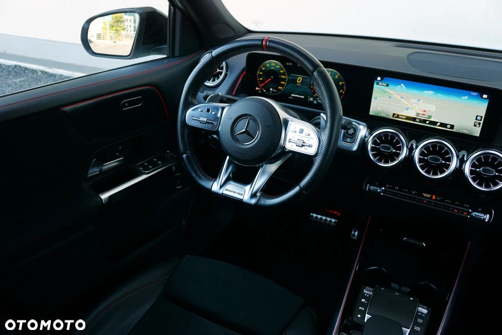 Mercedes-Benz GLB AMG 35 4-Matic - 18