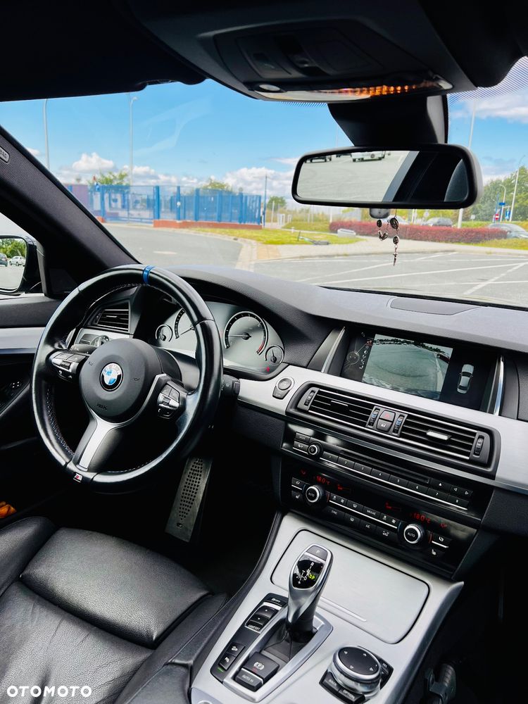 BMW Seria 5 530d xDrive - 16
