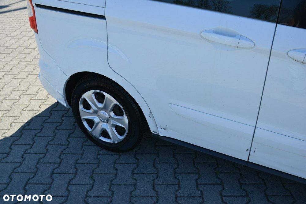 Ford Tourneo Courier - 9