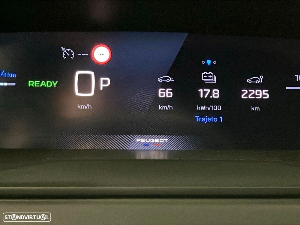 Peugeot e-2008 54 kWh Allure - 11