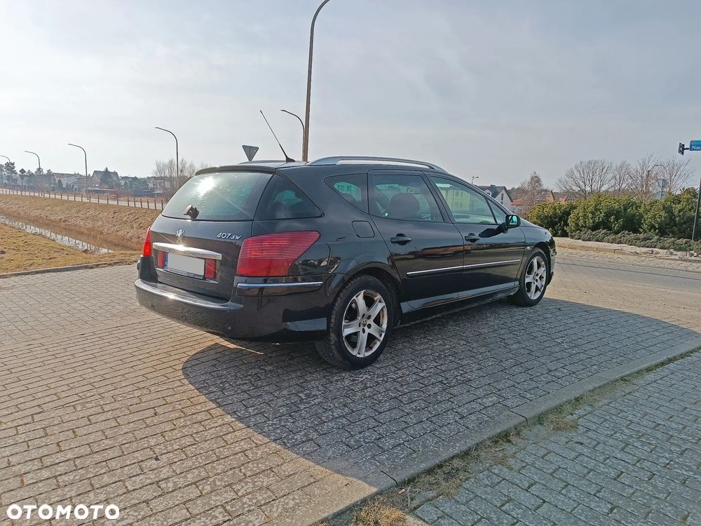Peugeot 407 - 6