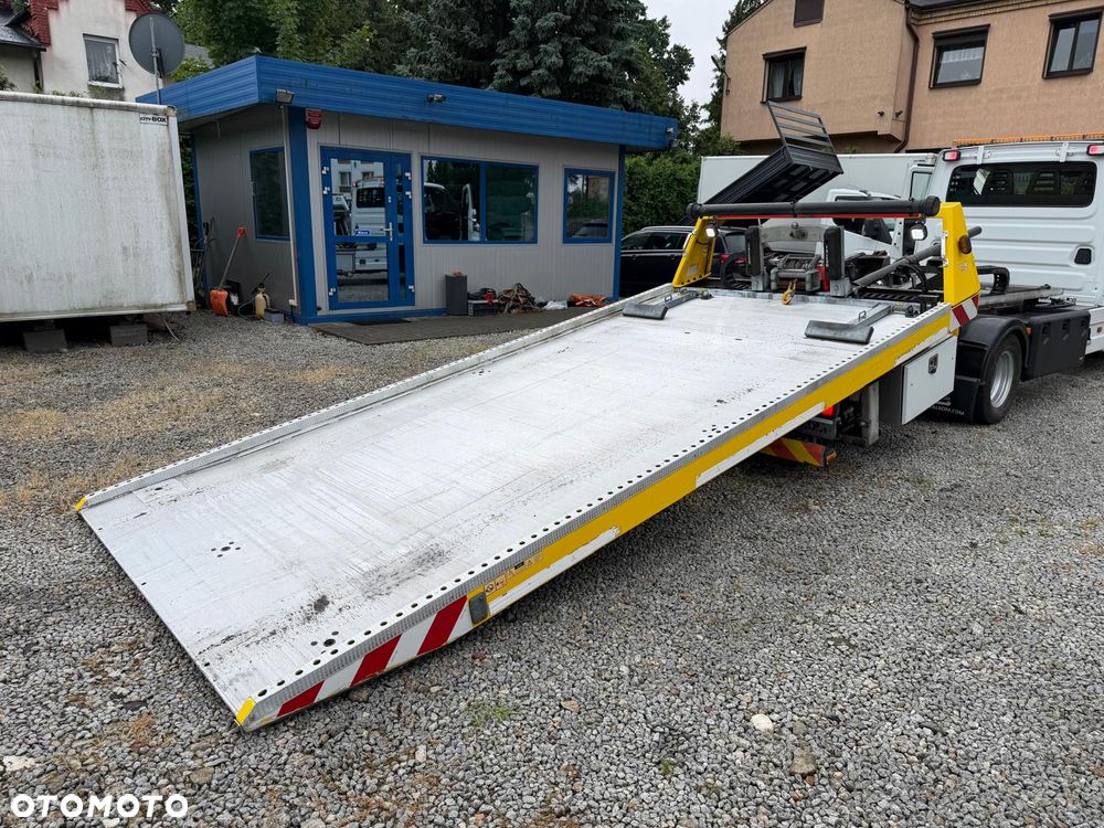 Iveco Daily 70C17 Falkom Pomoc drogowa Laweta 2015r - 11