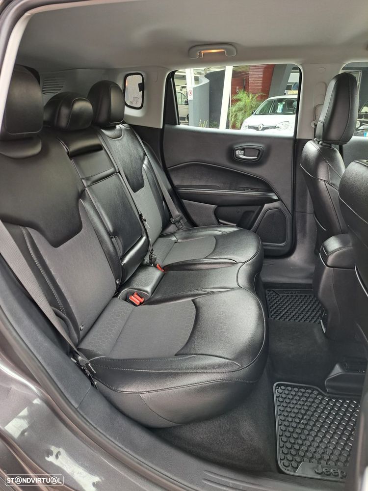 Jeep Compass 1.6 M-Jet Night Eagle - 17
