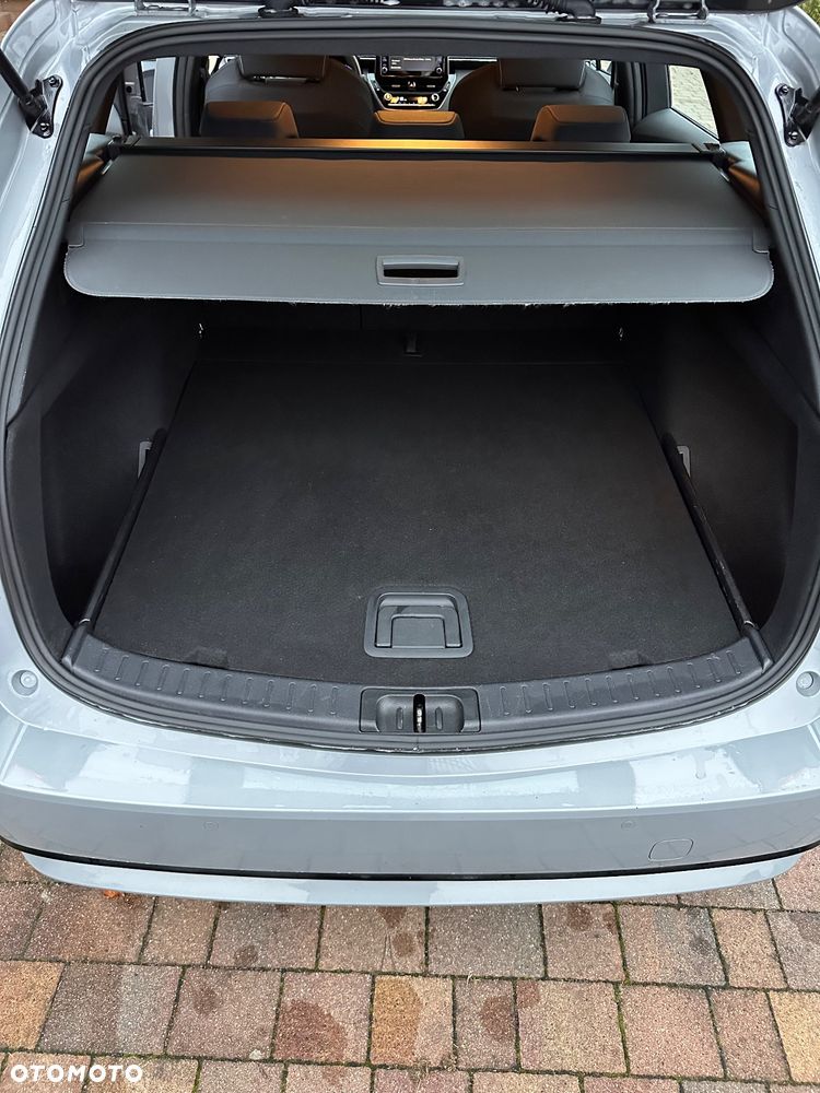 Toyota Corolla 1.8 Hybrid Comfort - 36